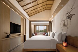 Romantic Double Room, Lake View | Premium bedding, down duvets, minibar, in-room safe - GF Healing Hotel & Resort (Lijiang)