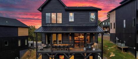 المنشأة من الخارج