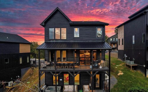 Cabin with Indoor Pool, Golf Sim, Theater, Hot Tub, Massage Chair and EV Charger