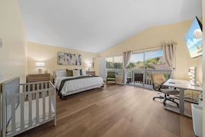 Bureau, fer et planche à repasser, Wi-Fi gratuit, draps fournis