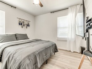 3 chambres, fer et planche à repasser, Wi-Fi, literie fournie