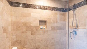 Shower, hair dryer, towels - Opalo 906 | Beachfront 1 BR 1.5 BA with Stunning Views (Puerto Peñasco)