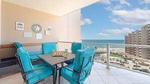 Outdoor dining - Las Palomas Phase 1 Topaz 705 2BR 2BA Unit. (Puerto Peñasco)