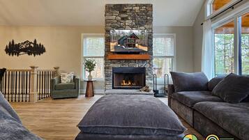 Smart TV, fireplace, ping pong