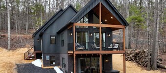 Ridge & Water | Pool table, hot tub, fire pit!