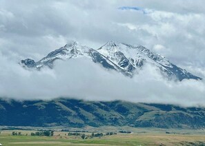 Unclassified image, 4 of 10, button - Rustic 1-bedroom studio in Emigrant near Yellowstone N.P. and Chico Hot Springs (Emigrant)