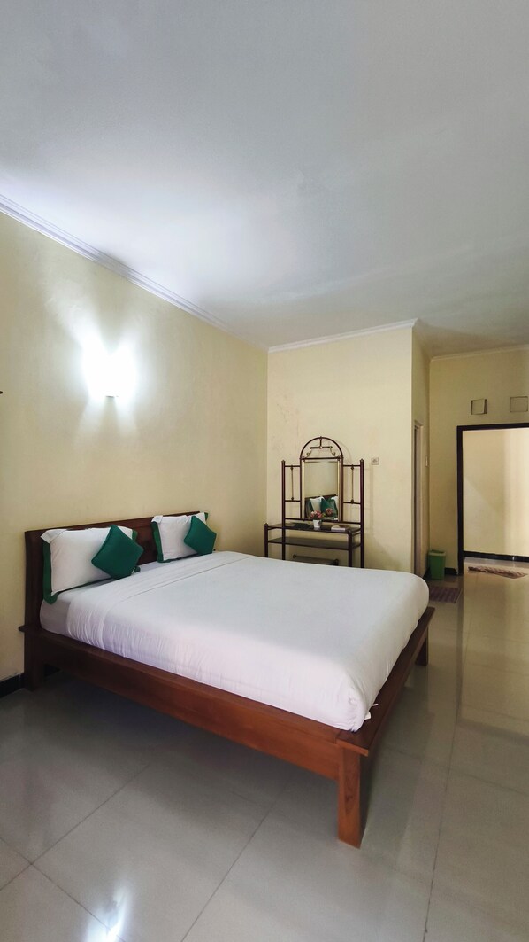 4 bedrooms, WiFi, bed sheets