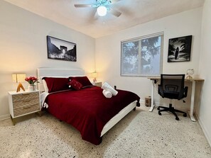 Fer et planche à repasser, Wi-Fi, draps fournis