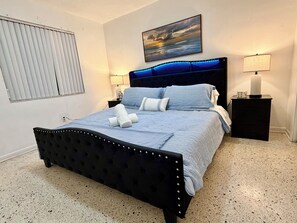 Unclassified image, 4 of 26, button - Family Home in the Heart of Miami (Miami)