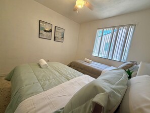 Fer et planche à repasser, Wi-Fi, draps fournis