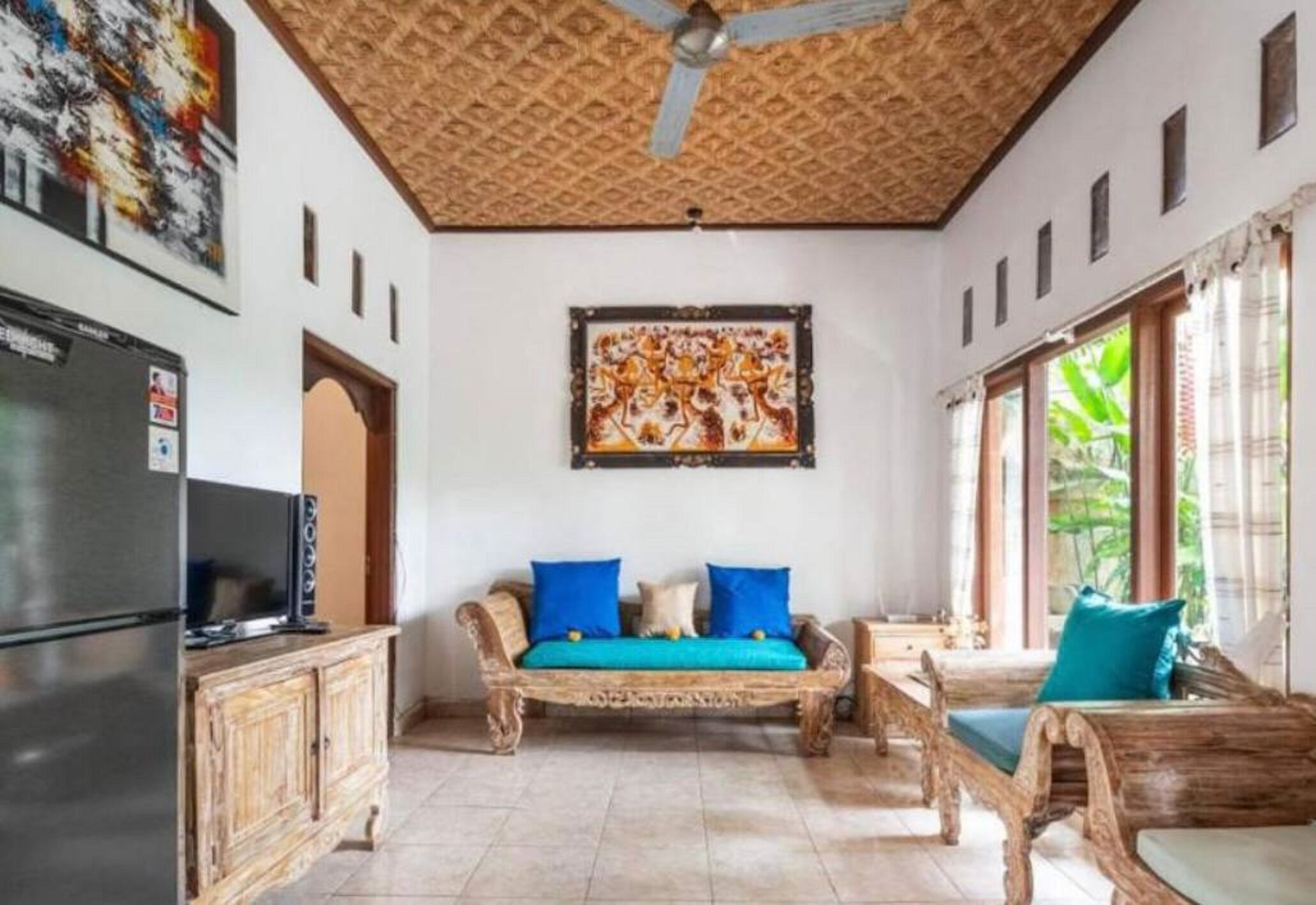 บริเวณนั่งเล่น