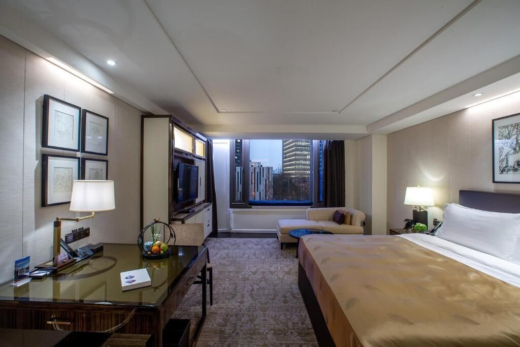 In-room safe, desk, laptop workspace, soundproofing