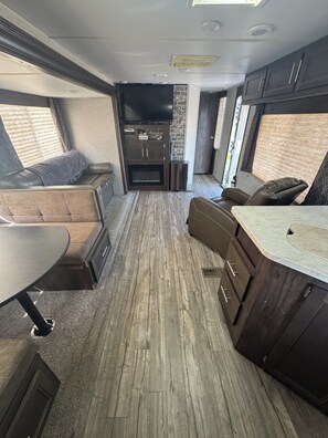 Botón de imagen sin clasificar, 2 de 8