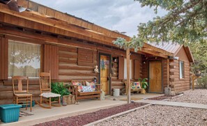 Terrace/patio - Milner Pass Cabin Retreat (South Fork)