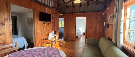 Chalet Majestueux, 3 chambres, balcon, vue jardin | Coin séjour