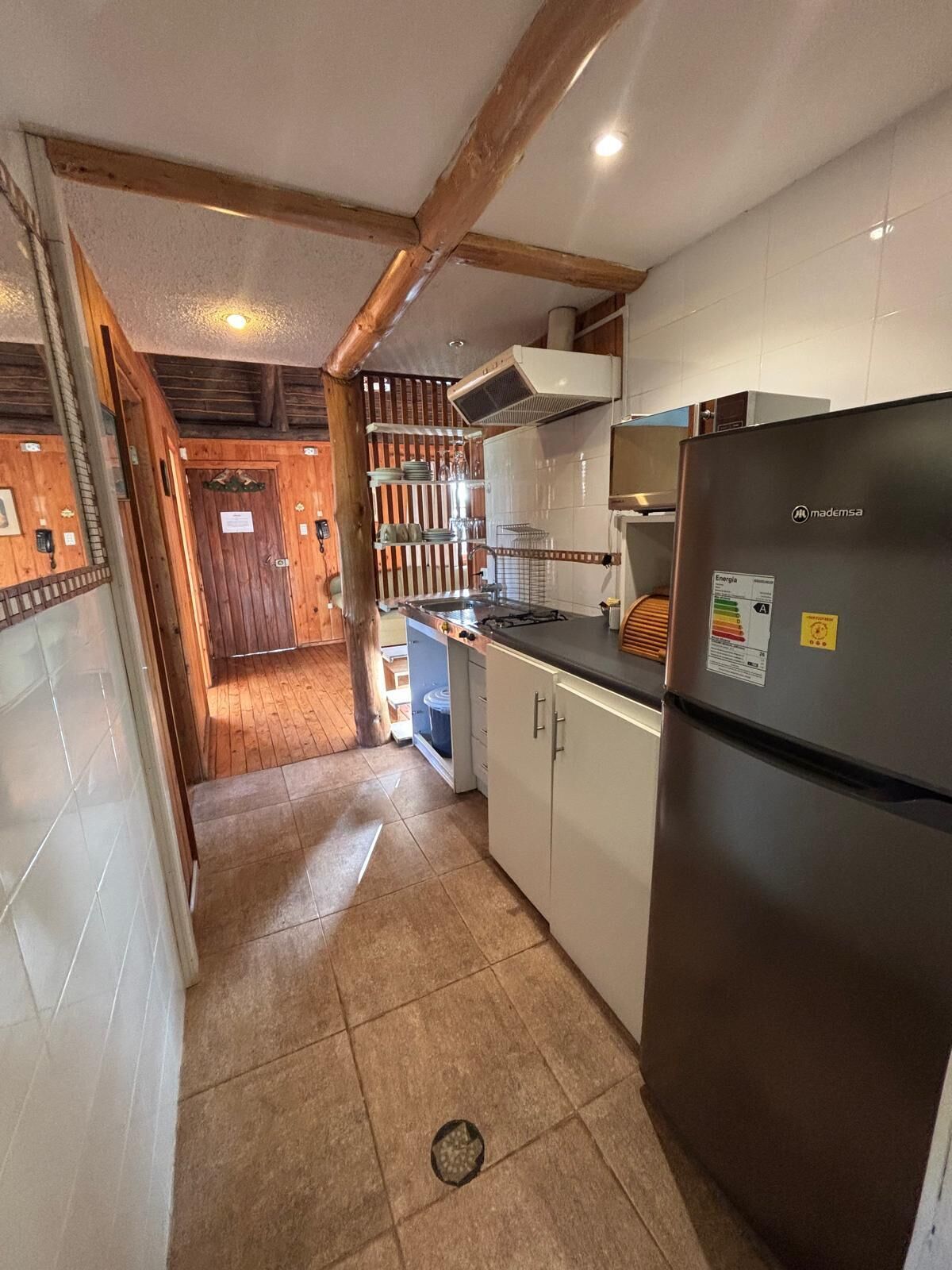 Alpehytte – superior, balkong, hageutsikt | Eget kjøkken | Høy barnestol