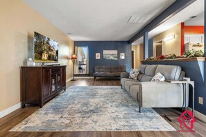 TV, fireplace, offices