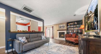 Cozy Comfort at Loma Del Rey - An Irvie Home