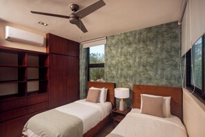 Internet, bed sheets - Vrbo Property (Tulum)