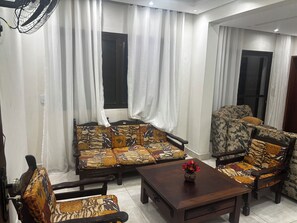 Living area - Beautiful and cozy duplex with private pool. (Guarujá)