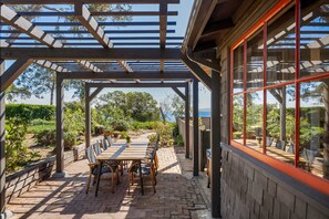 Outdoor dining - Timeless Craftsman Ortega Ridge | The Chosen Collection (Santa Barbara)
