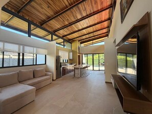 Nicht klassifiziertes Bild, 2 von 21, Schaltfläche