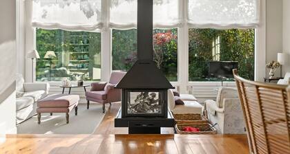 Alloru House in Andrin