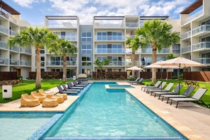 Unclassified image, 2 of 11, button - Poolview Suite in Dominicus Bayahibe (Dominicus)