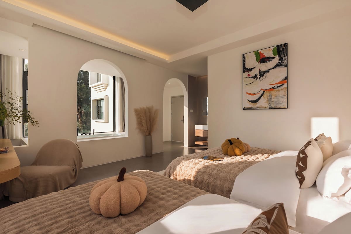 Family Twin Room, Hill View | Desk, laptop workspace, blackout drapes, iron/ironing board