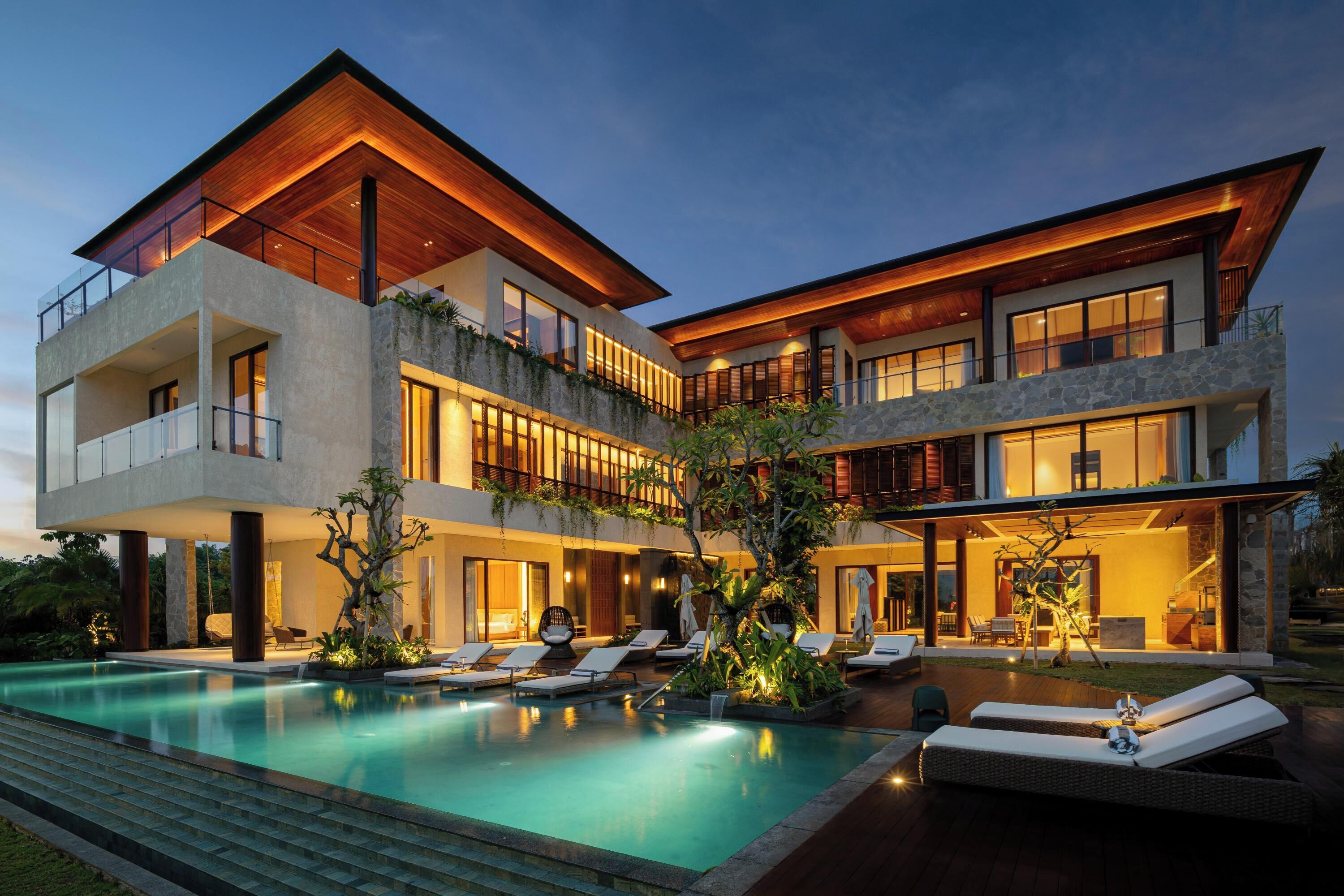 Outdoor pool, pool umbrellas, pool loungers