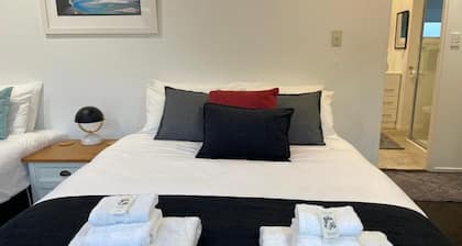 Peaceful Christian Retreat Cottage