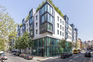 House - Exclusive Fitzrovia 3-bed Concierge Central AC (London)
