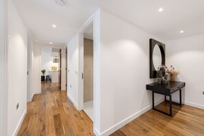 House - Exclusive Fitzrovia 3-bed Concierge Central AC (London)