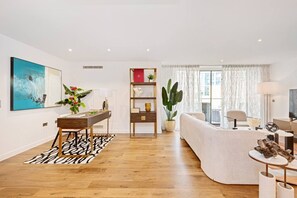 House - Modern Fitzrovia 2BR With Large Balcony AC (London)