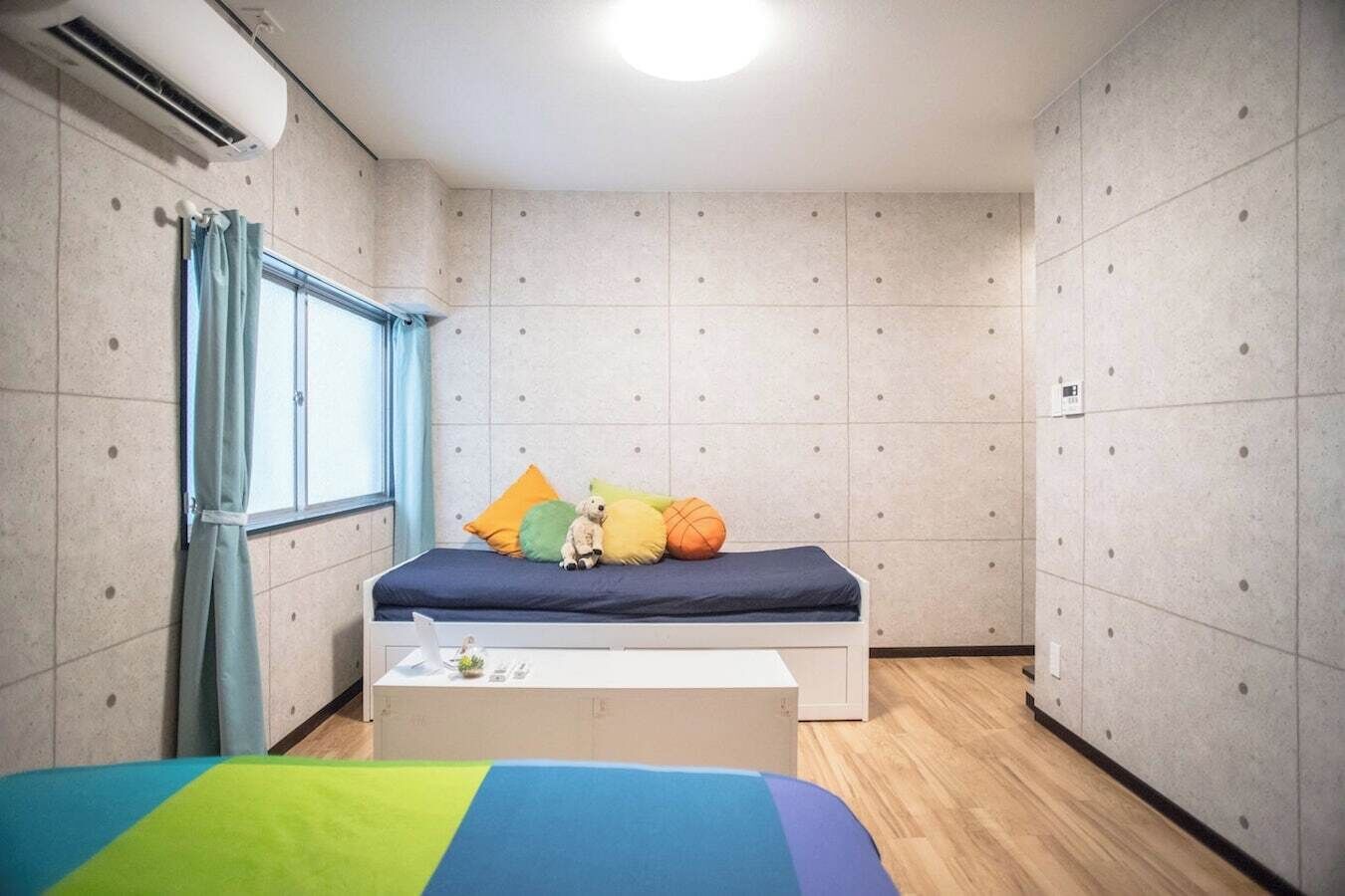 Cozy Modern Apartment | Walk To Tanimachi & Easy Access To Namba & Osaka Castle - Japan