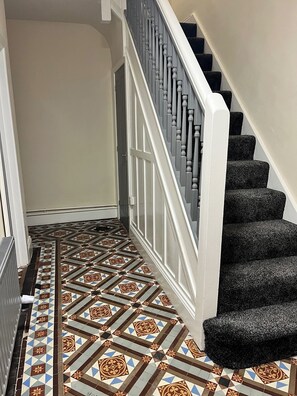 Interior - Derby house - perfect for contractors/groups (Derby)