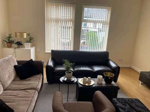 TV - 1-Bed Apt, Sleeps 4, Old Trafford Nearby (Manchester)