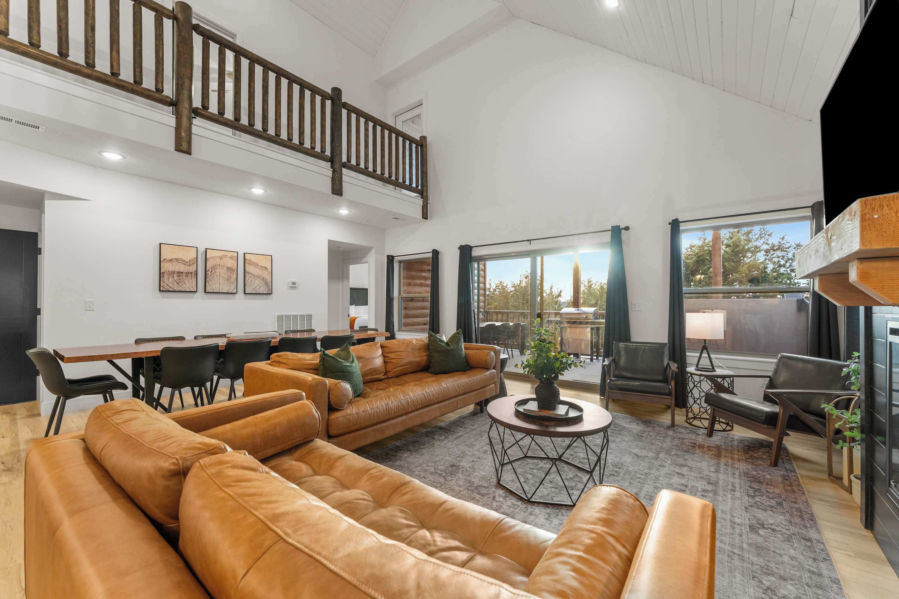 TV, fireplace, offices