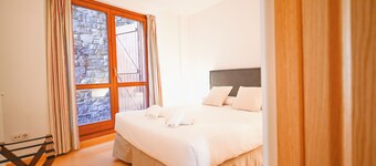 Fabulous 3-bedroom apartment in charming Soldeu for your getaway