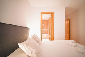 3 camere, Wi-Fi, lenzuola