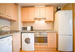 Private kitchen - Fabulous 3-bedroom apartment in charming Soldeu for your getaway (Soldeu)