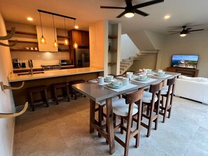 Dining - 3 bd 2.5 ba w/AC, Wifi 15 min walk to Beach! Pet Friendly, spacious and clean! (Sayulita)