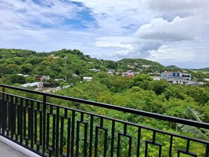 City view from property - Golo Tango Homestay (Labuan Bajo)