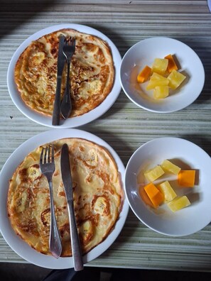 Private kitchen - Golo Tango Homestay (Labuan Bajo)