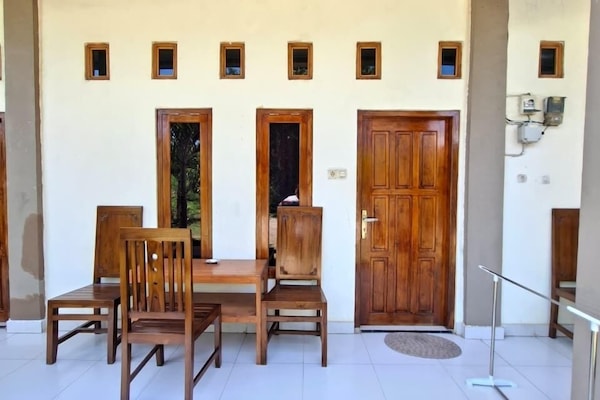 Classic Triple Room, Non Smoking, Garden View | Terrace/patio