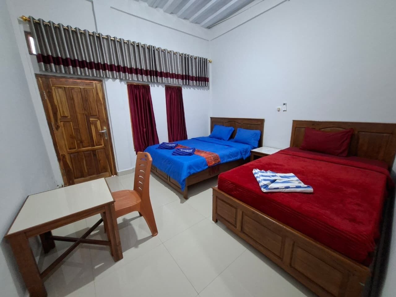 Comfort trippelrum - icke-rökare - utsikt mot trädgården | Gratis wi-fi