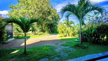 Classic Triple Room, Non Smoking, Garden View | Garden view