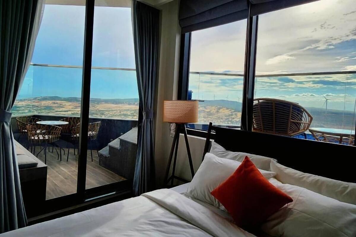 Junior Suite, Balcony, Garden View | In-room safe, soundproofing, iron/ironing board, free WiFi