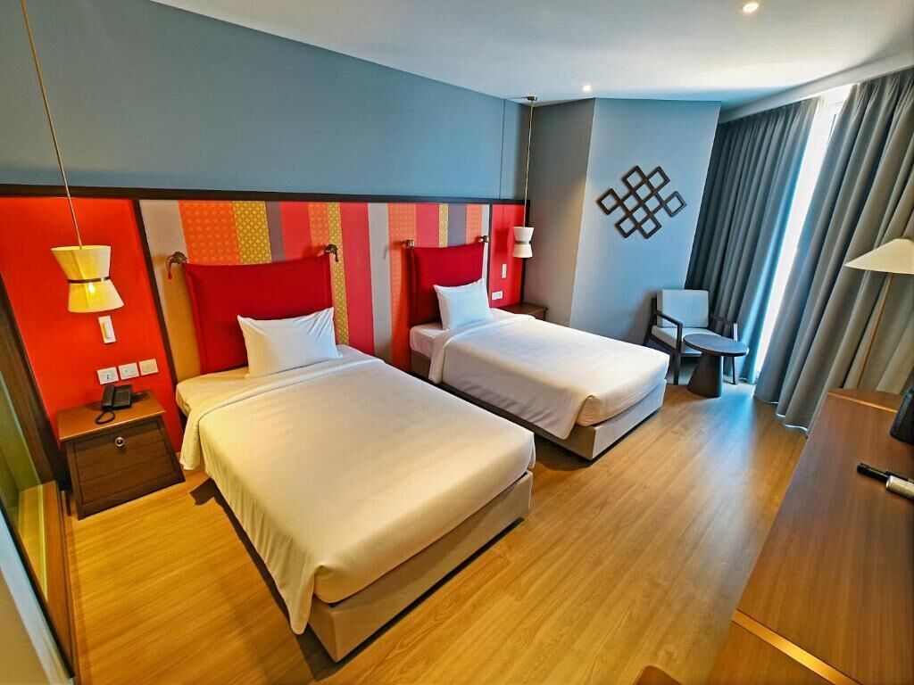 In-room safe, soundproofing, iron/ironing board, free WiFi