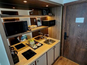 Private kitchen - Bliss Driftwood Retreat By Mandala (Phan Thiet)